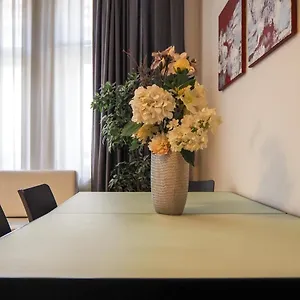 https://zatecka-4-old-town-apartment.praguehotelsweb.com