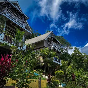 https://mouggae-blues-villas.maheislandhotels.com