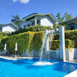 https://khaolak-blue-sky-villa.khao-lakhotels.com